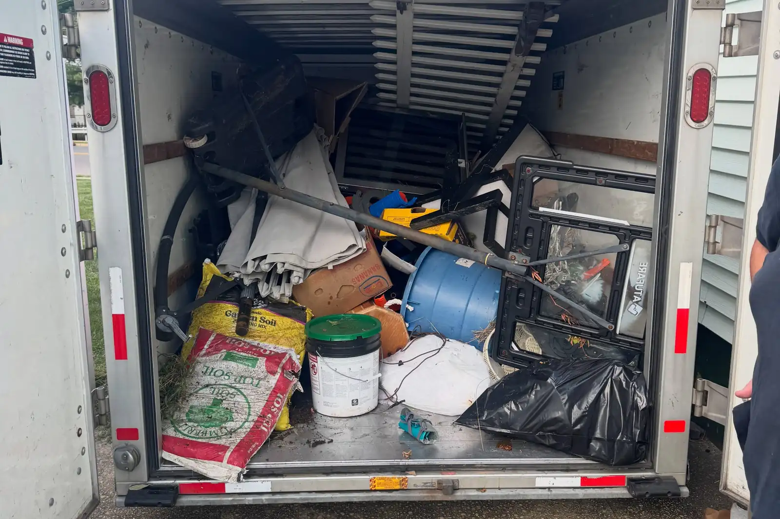 Backyard and Storage Room Cleanout in Seffner, FL - photo 3