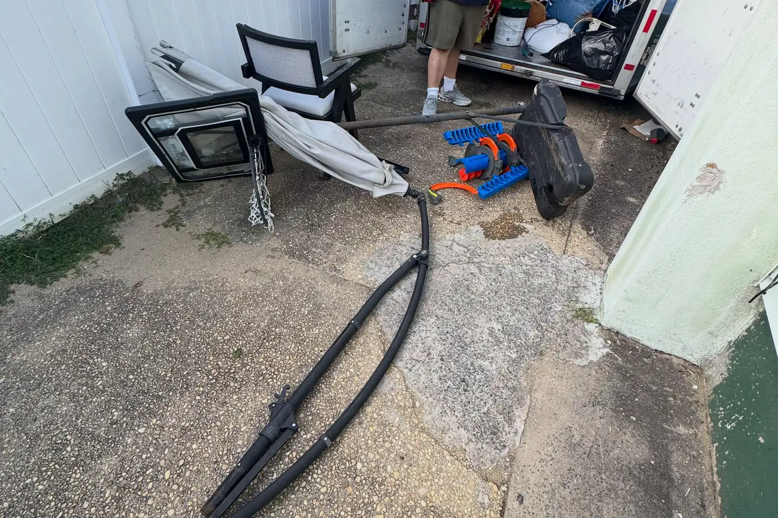 Backyard and Storage Room Cleanout in Seffner, FL - photo 5