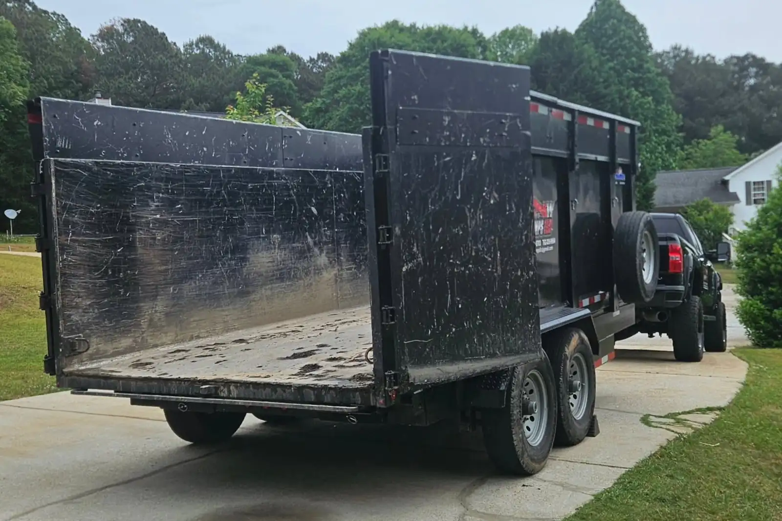 Dump Trailer Rental for Whole-House Cleanout in Bloomingdale, FL - photo 2