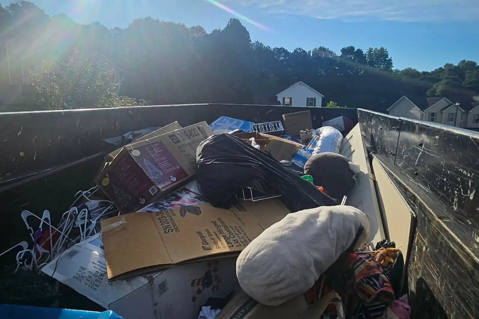 Dump Trailer Rental for Whole-House Cleanout in Bloomingdale, FL - photo 3