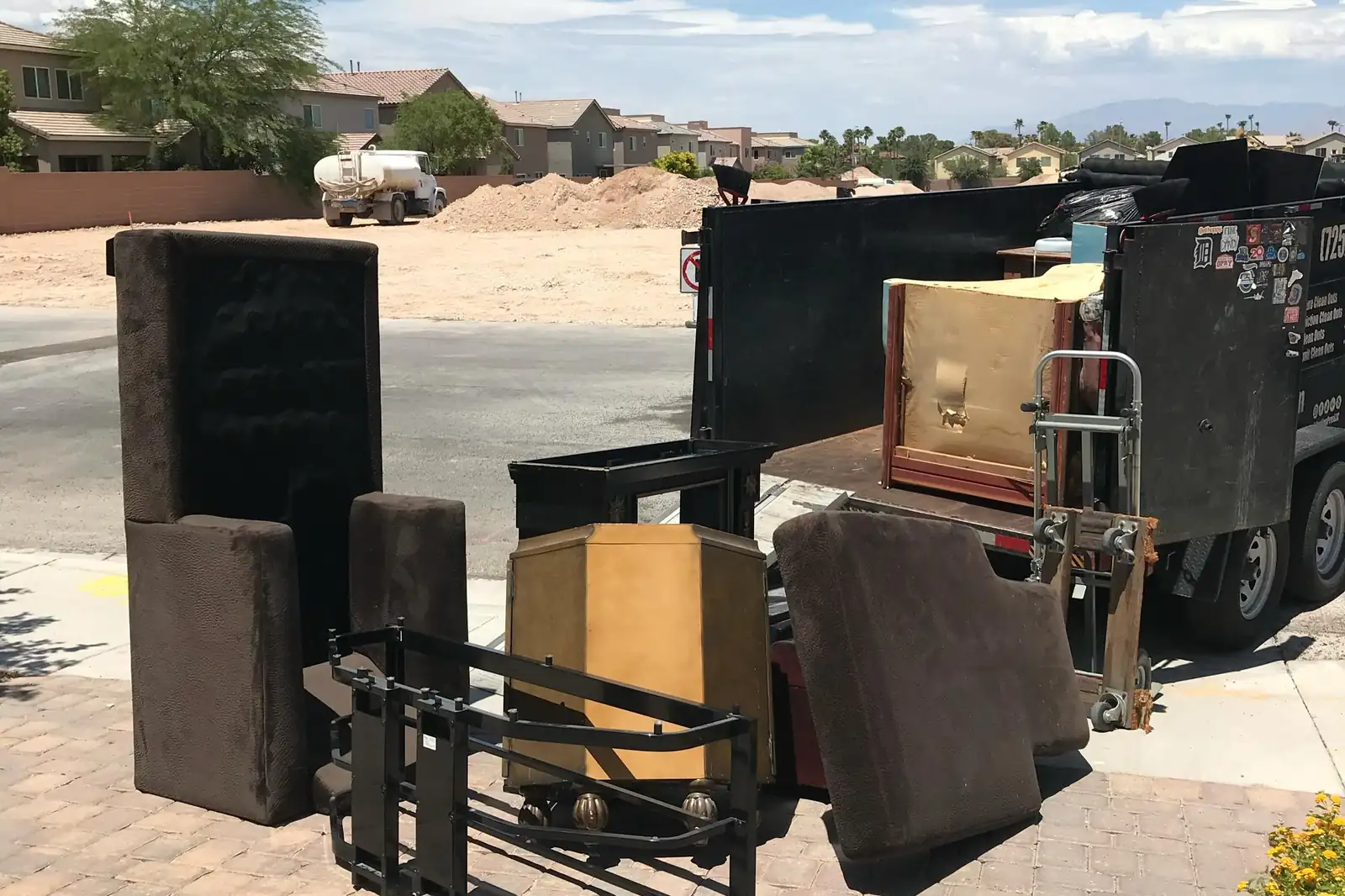 Office Furniture Removal in Brandon, FL - photo 1