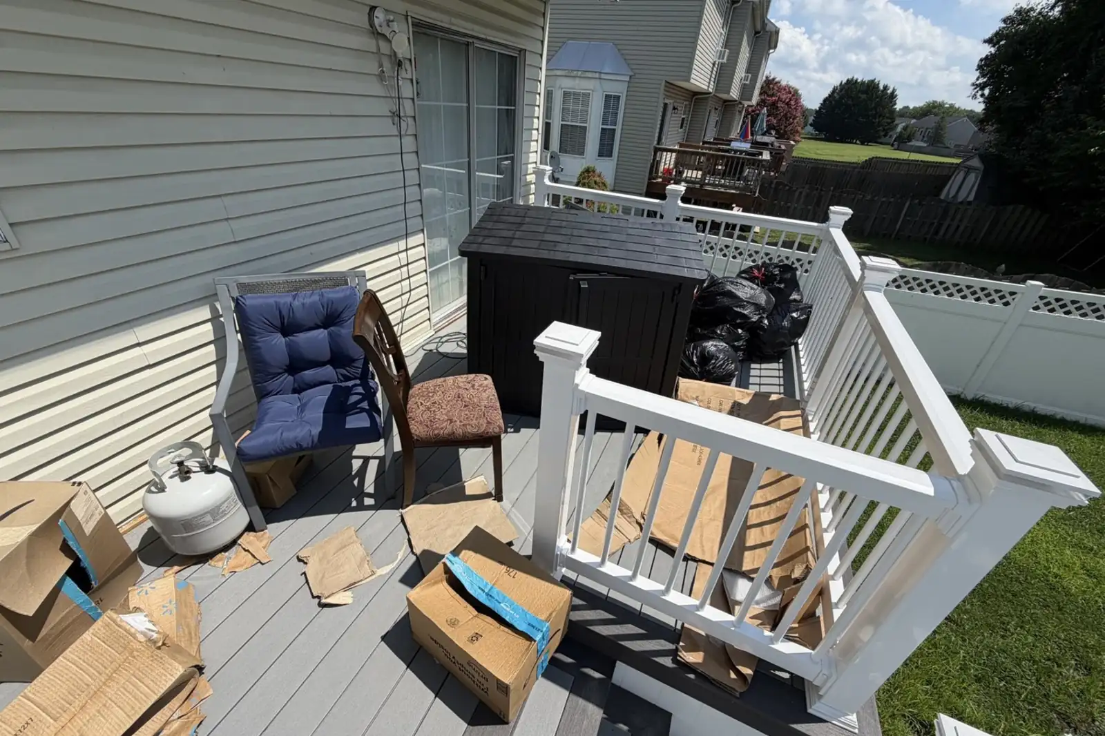 Deck and Patio Furniture Cleanout in Valrico, FL - photo 1